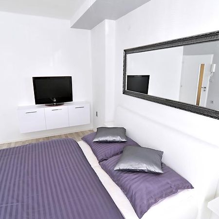 Avax Apartment Liberec Kültér fotó