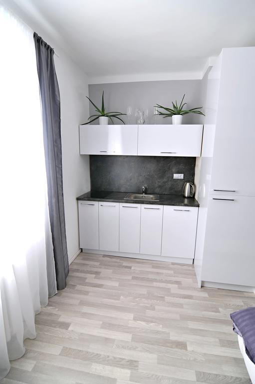 Avax Apartment Liberec Kültér fotó