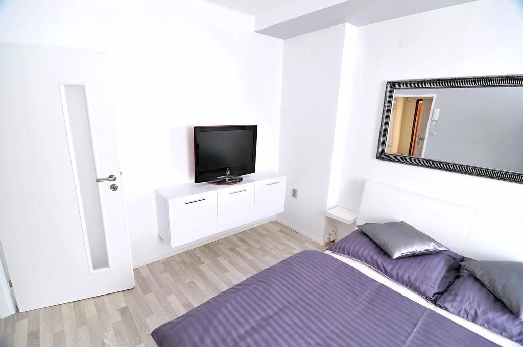 Avax Apartment Liberec Kültér fotó